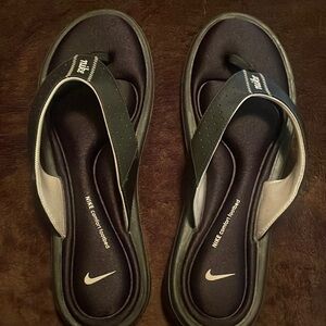 Women’s Nike Sandal. Size 12.